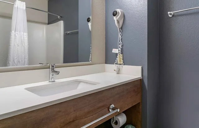 استوديو بريميوم بسريرين كوين، Extended Stay America Premier Suites Harrisonburg 5/5