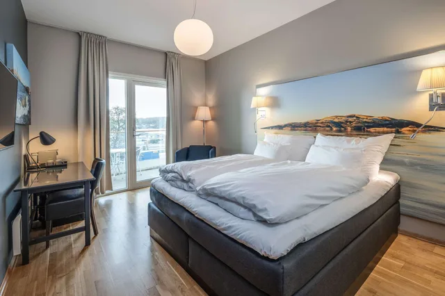 غرفة قياسية بسرير مزدوج بإطلالة على البحر، Quality Hotel Grand Larvik 1/3