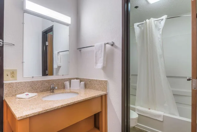 غرفة قياسية بسرير كوين، Motel6 Bridgeview, IL 7/8