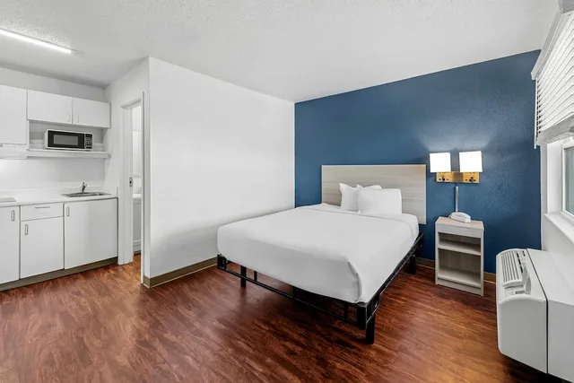 استوديو اقتصادي بسرير كوين، Birch Hill Suites Kansas City - Independence, Mo 7/10