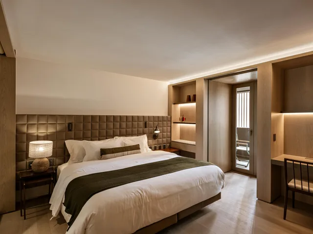 Luxury, Suite, with View, Pulso Hotel 2/4