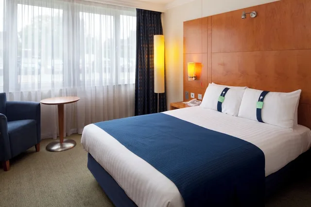 غرفة قياسية بسرير مزدوج لذوي الإعاقة، HOLIDAY INN MAIDENHEAD-WINDSOR 1/3