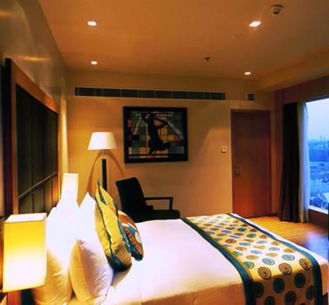Superior, Double Bed, Svelte Delhi, a member of Radisson Individuals 1/1
