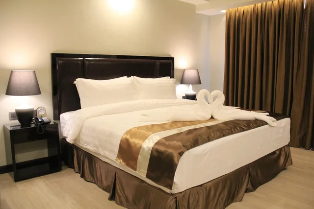 غرفة ديلوكس بسرير كينج بشرفة، Savannah Resort Hotel 1/3