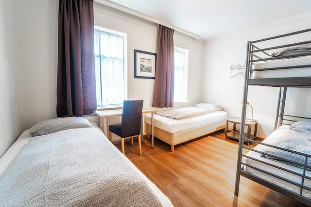 غرفة عائلية رباعية بسريرين منفصلين وسرير بطابقين بحمام مشترك، Guesthouse Andrea 6/10