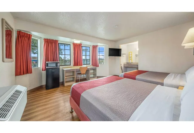 غرفة رباعية بسريرين مزدوجين، Motel6 Fairfield, CA - North 5/9