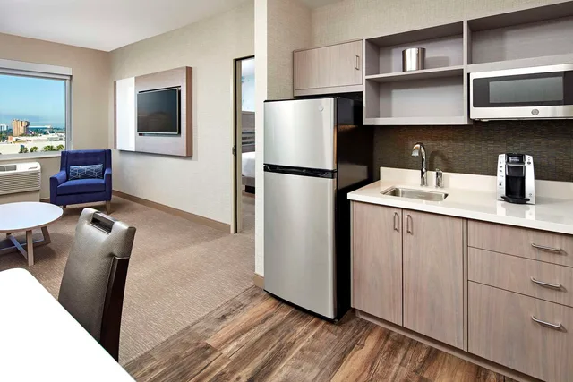 جناح بسرير كينج، Anaheim Suites Hotel 6/6