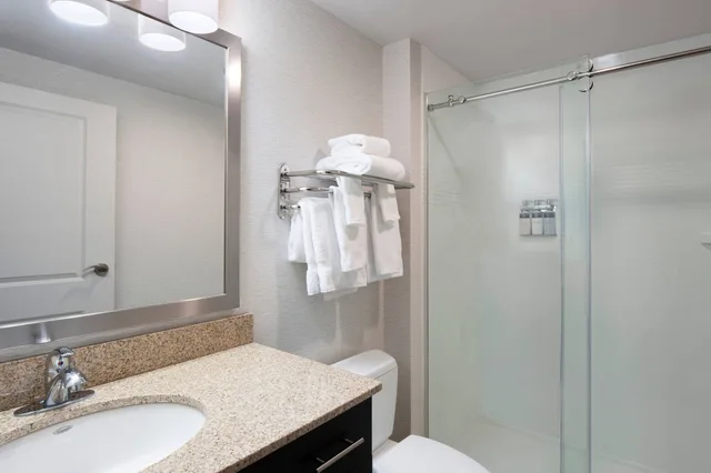 1 Bedroom, Suite, Queen Bed, Sofa, TownePlace Suites Providence North Kingstown 5/7