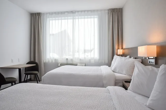 Standard, King Bed, Repotel Levis 1/4