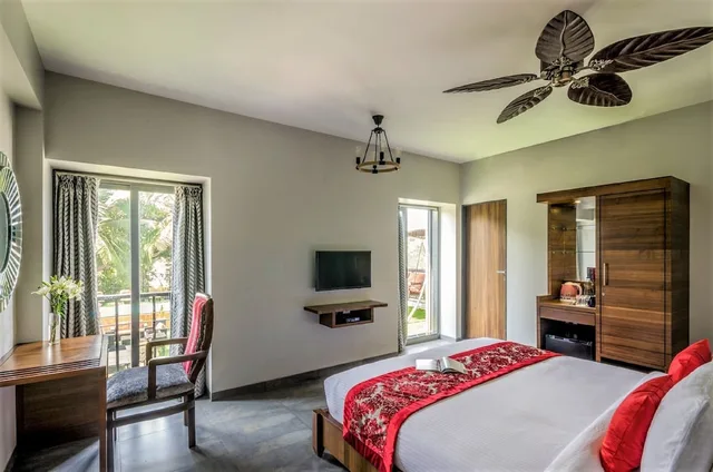 غرفة بريميوم ديلوكس بسرير مزدوج بشرفة، Zense Resort 2/4