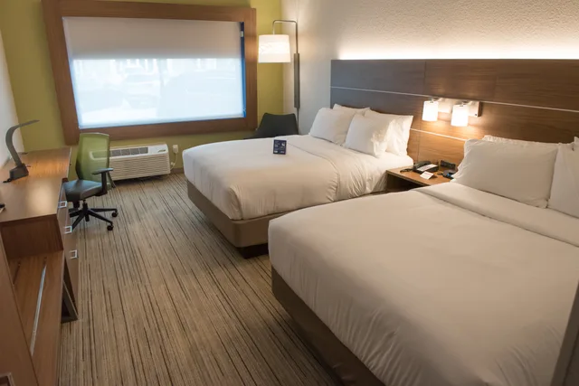 غرفة بسريرين كوين، Holiday Inn Express & Suites Dayton SW - University Area by IHG 2/5