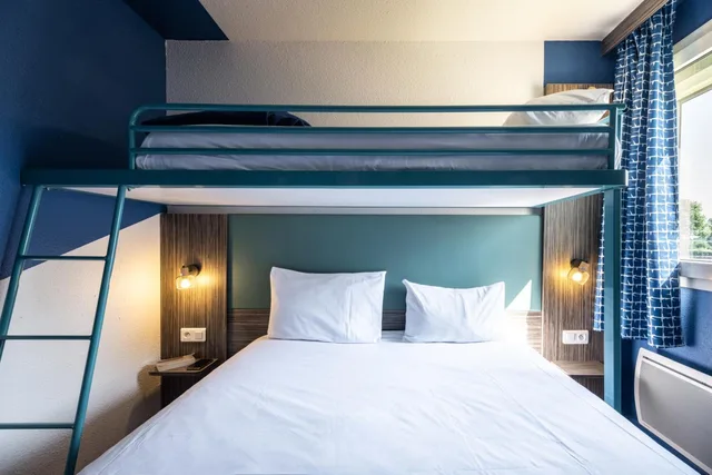 Pop, 1 Double and 1 Single Bed، greet Chartres Est 3/6