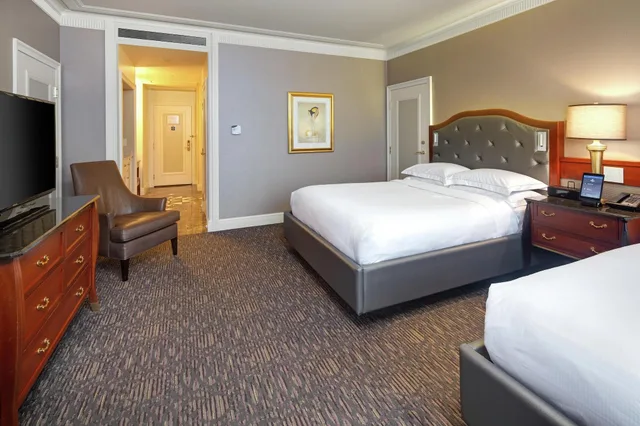 غرفة مع دخول صالة النادي، Hilton Lac Leamy 1/4