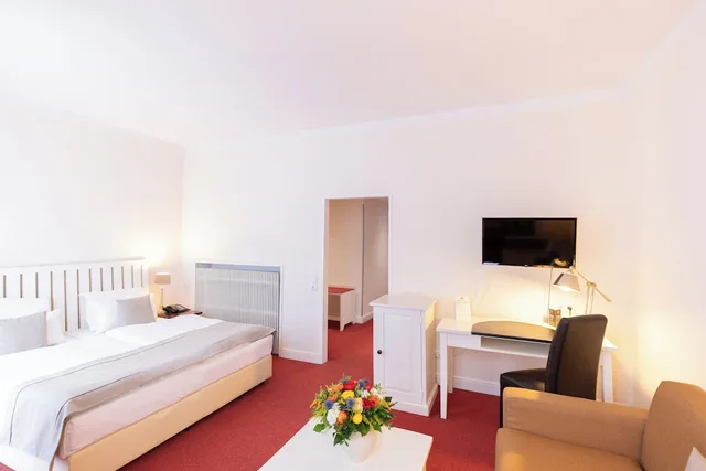 غرفة ديلوكس بسرير مزدوج مع أريكة، Novum Hotel Bremer Haus 8/10