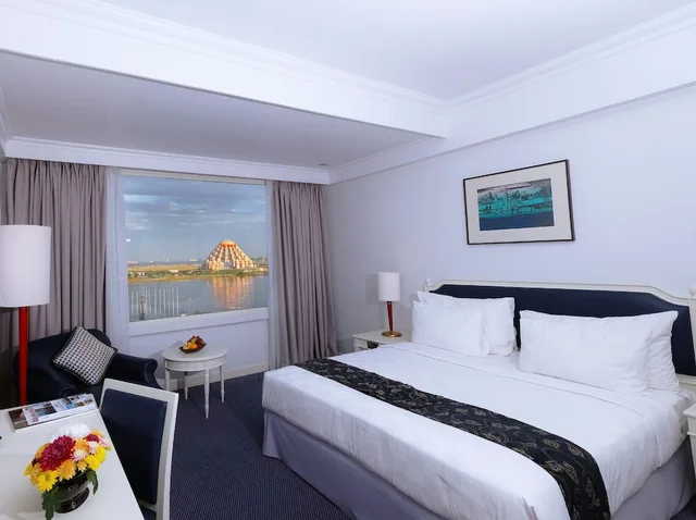 Deluxe Sea View, ARYADUTA MAKASSAR 1/6