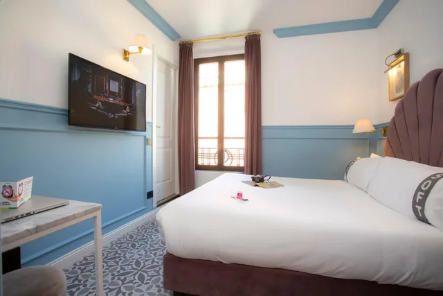 غرفة بسرير مزدوج أو سريرين منفصلين، Demidoff Hotel 4/10