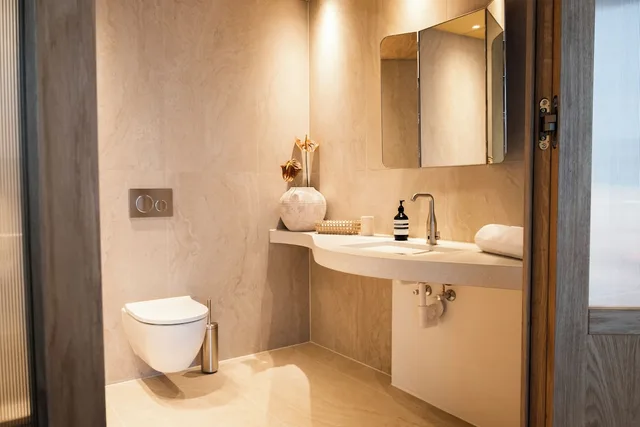 جناح سوبيريور بسرير كوين بشرفة مع أريكة، Das Kaya Hotel I Stuttgart Airport Messe 2/2