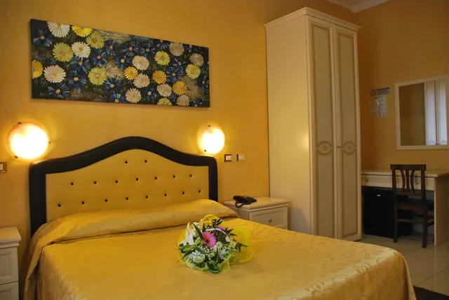غرفة قياسية ثلاثية بسرير كوين وسرير فردي، Hotel Antico Distretto 3/10