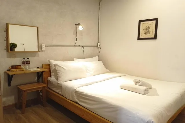 غرفة بسرير مزدوج بحمام خاص، Ora Hostel Bangkok 1/10