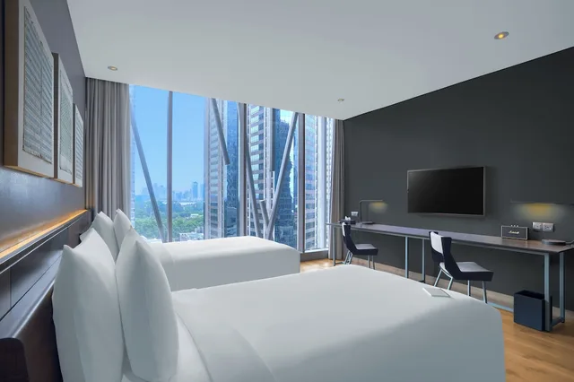Deluxe, Twin Beds, City View, Discovery SCBD 2/4