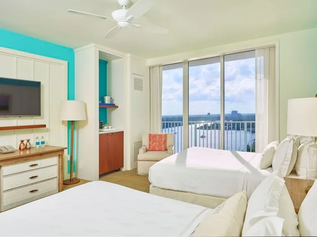 Sunset, 2 Queen Beds, Intracoastal View، Margaritaville Hollywood Beach Resort 2/3