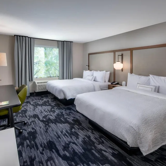 غرفة بسريرين كوين، Fairfield Inn Suites Little Rock Airport 5/10