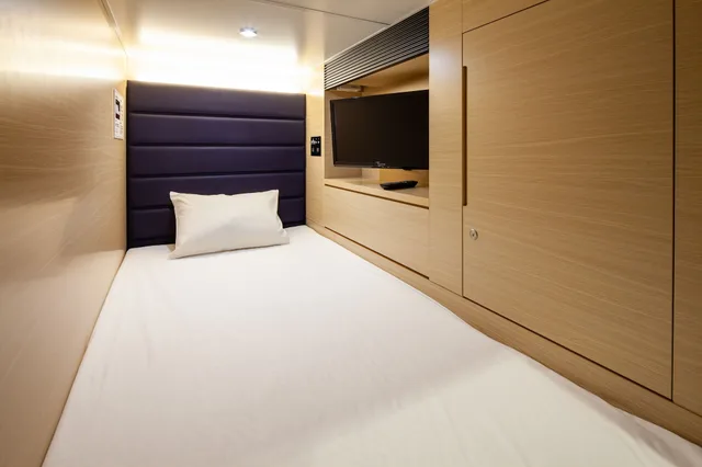 Capsule, Female Only, Single Bed، Y S Cabin And Hotel Naha Kokusaidori 2/6