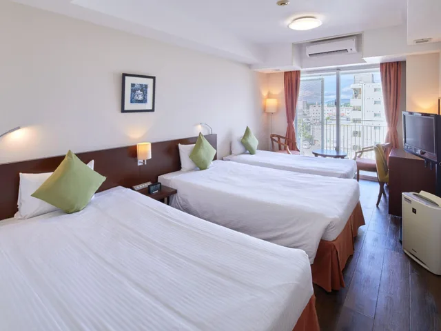 غرفة قياسية بثلاثة أسرّة، Hotel Yugaf Inn Okinawa 3/3
