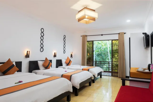غرفة عائلية بإطلالة على المسبح، La Niche d Angkor Boutique Hotel 3/10