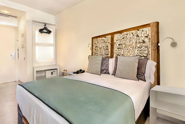 غرفة بسرير مزدوج أو سريرين منفصلين، HOTEL NEXT TO 2/10