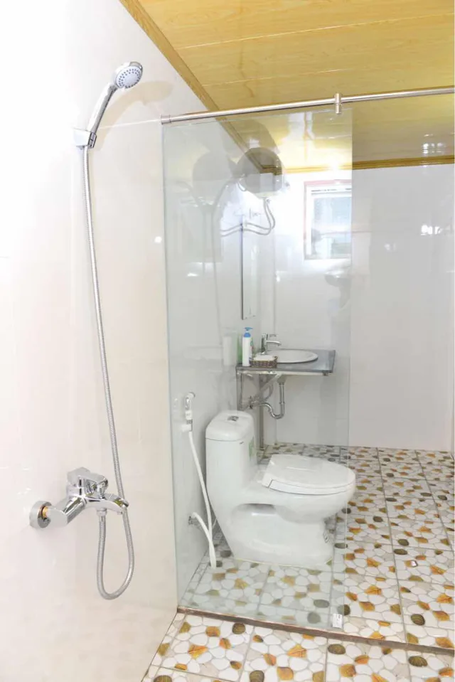 غرفة قياسية بسرير كينج بإطلالة على الحديقة، Ninh Binh Family Homestay 6/6