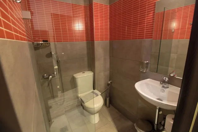 غرفة أساسية بسريرين منفصلين، Cosmopolit Athens Hotel 3/3