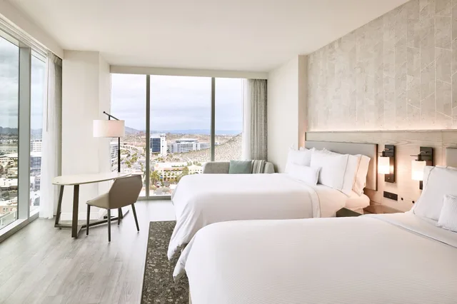 غرفة ديلوكس بسريرين كوين بإطلالة على الجبل، The Westin Tempe 2/2