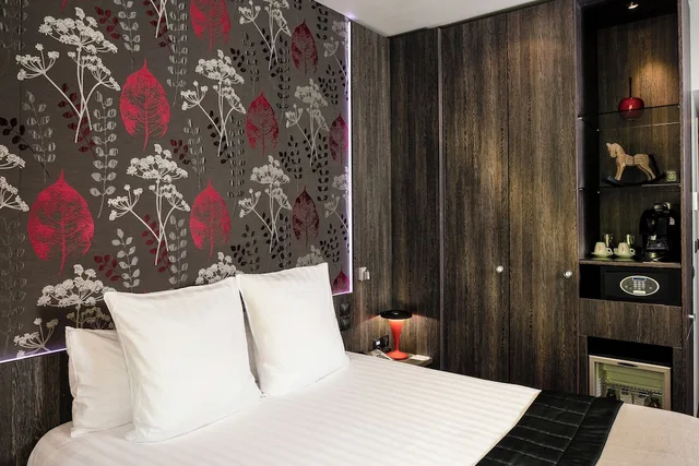 غرفة سوبيريور بسرير كوين بإطلالة على الحديقة، Best Western Premier Patio Des Artistes 9/10