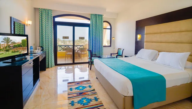 Superior, Double Bed, Blend Elphistone Resort Marsa Alam 2/8