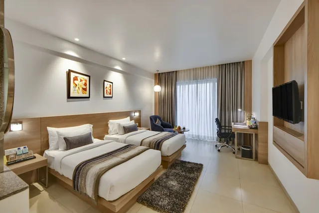 Green, Queen Bed، Rakabi The Fern Igatpuri 7/10