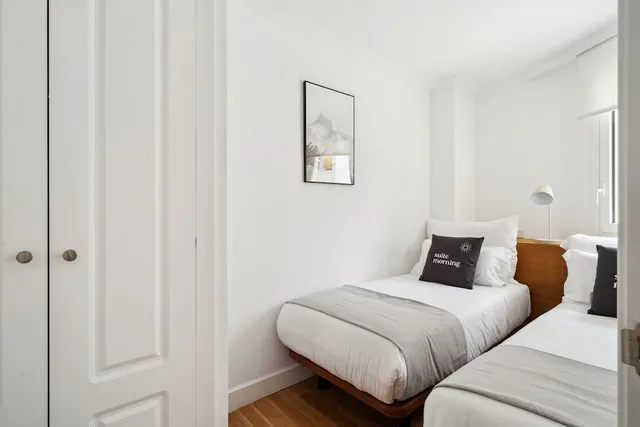 3 Bedrooms, Apartment, 1 Queen and 4 Single Beds, Sofa, Terrace, Limehome Madrid Calle de Nunez de Balboa 2/9