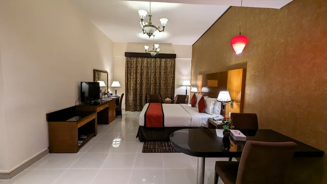 غرفة قياسية بسرير مزدوج، City Tower Hotel 3/4