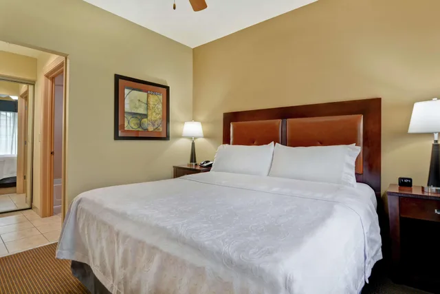 2 Bedrooms, Suite, King Bed, 2 Queen Beds, 2 Bathrooms، Homewood Suites By Hilton Fayetteville 1/5