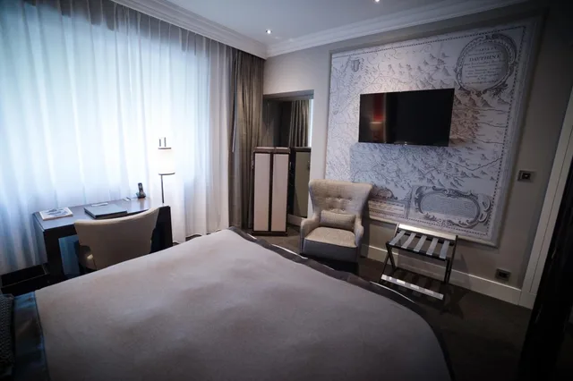 غرفة كلاسيكية بسرير مزدوج، Park Hotel Grenoble - Handwritten Collection 3/7