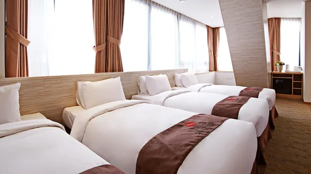 غرفة رباعية، Hotel Skypark Myeongdong Ii Seoul 1/8