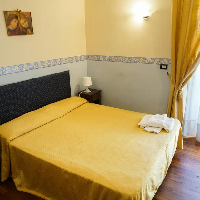 غرفة بسرير مزدوج أو سريرين منفصلين بإطلالة على المدينة، Stesicorea Palace. 6/9