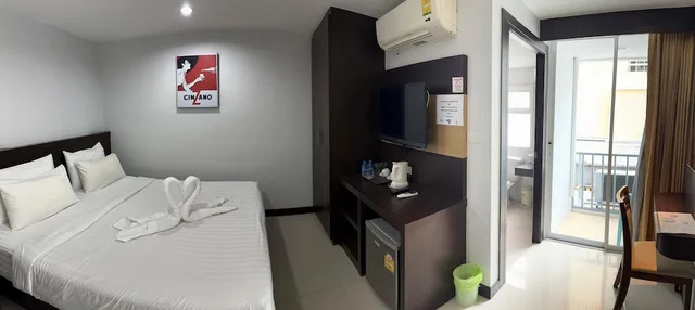 غرفة قياسية بسرير كوين، La Casa Patong 1/10