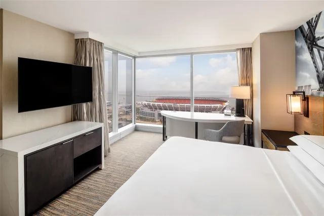 غرفة ركنية بسرير كينج، Hilton Cleveland Downtown 3/5