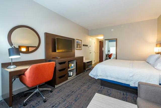 Room, King Bed, Accessible, Hampton Inn And Suites Flagstaff 1/1