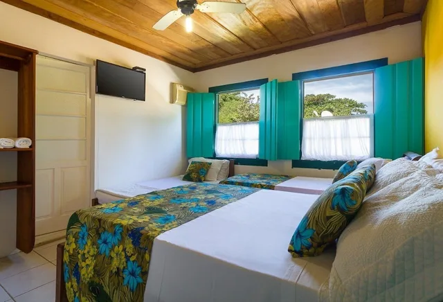 Colonial, Triple, 1 Double and 1 Single Bed، POUSADA VILA DO PORTO 3/10