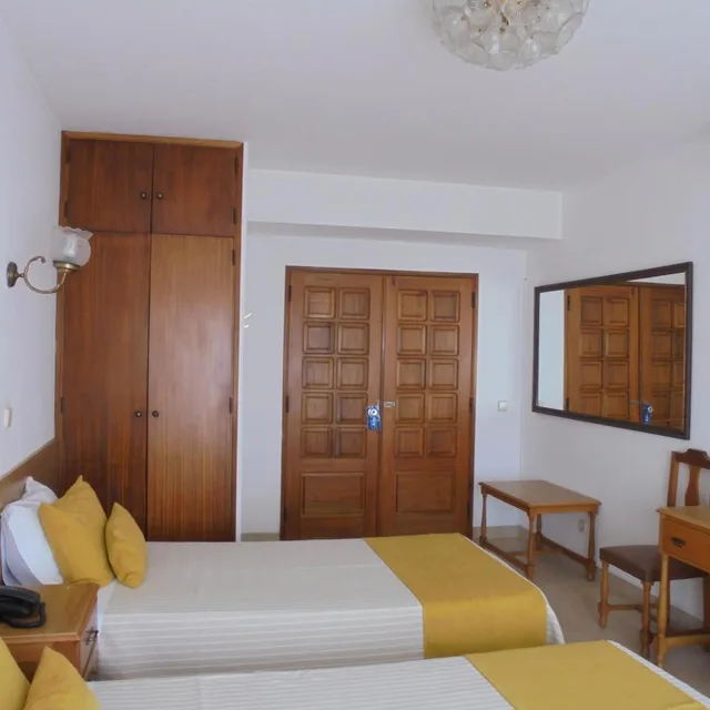 غرفة سوبيريور بسريرين منفصلين، Boutique Hotel Marina Sao Roque 2/5