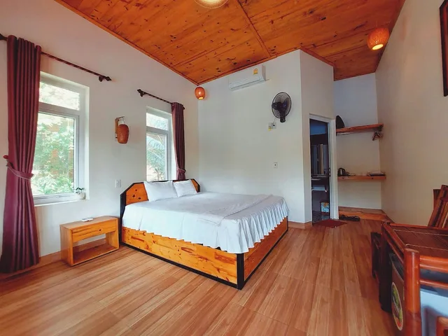 غرفة ديلوكس بسرير كينج، Ninh Binh Mountain Side Homestay & Cafe 10/10