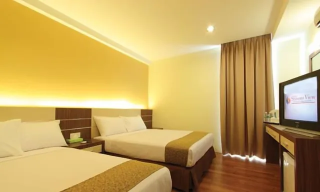 Family Suite, Executive, 3 Double Beds, Seasons View Hotel 1/2
