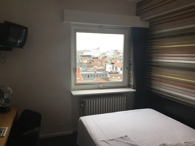 غرفة صغيرة بسرير مزدوج، Hotel Queen Anne 3/9
